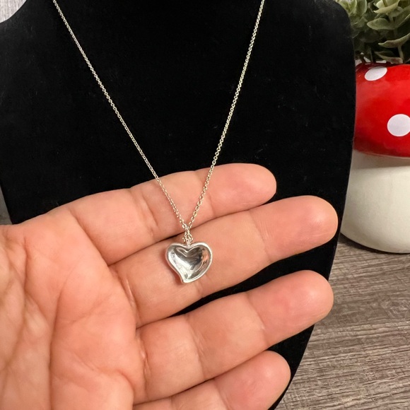 Tiffany & Co. Concave Heart Necklace - Picture 3 of 3